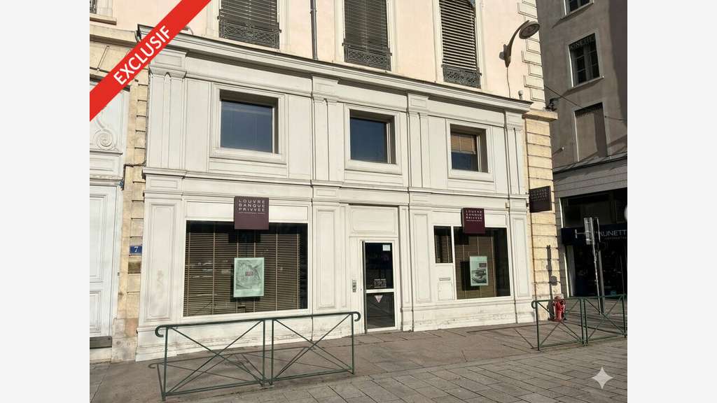 Location beau local 250m² Lyon 2e Place Bellecour