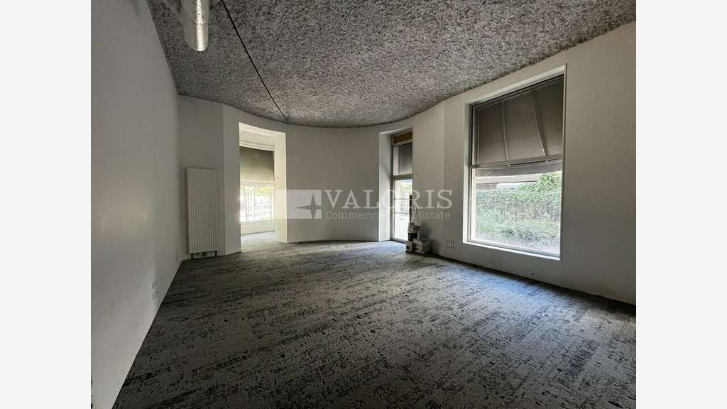 Location local commercial 67m² Lyon 2 Confluence