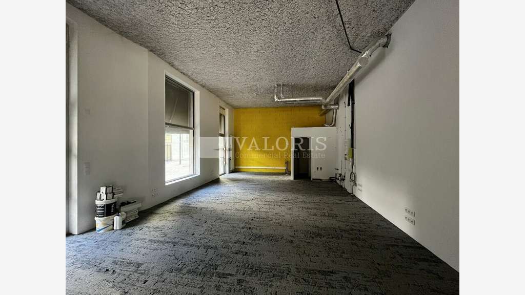 Location local commercial 67m² Lyon 2 Confluence