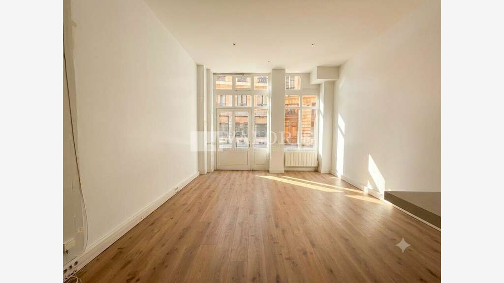 A louer local commercial 32m² à Lyon 2e Presqu'île