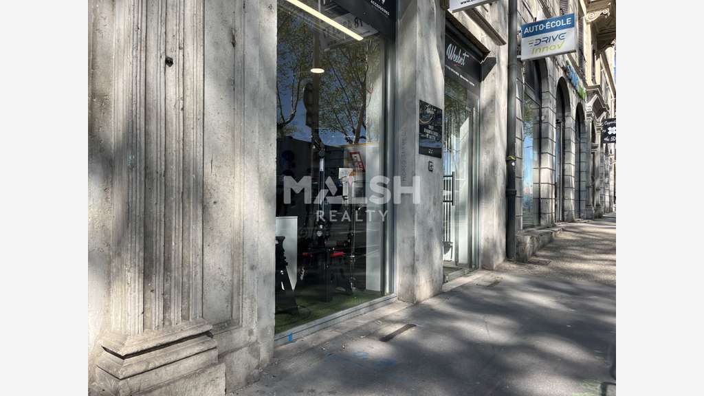 Local commercial à Lyon 2ème sur quais du Rhône