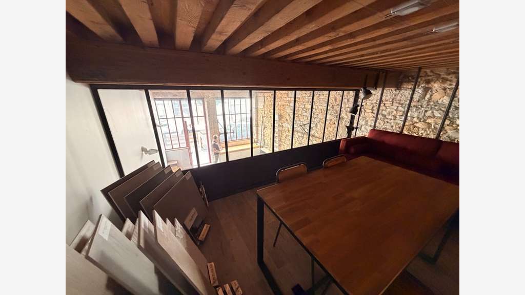 Local/bureau de 52m² à louer à Lyon 69002