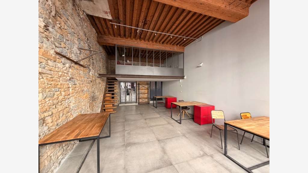 Local/bureau de 52m² à louer à Lyon 69002