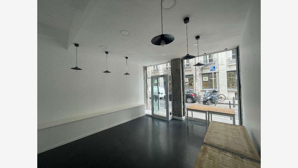 Local commercial de 21m² à louer à Lyon 69002