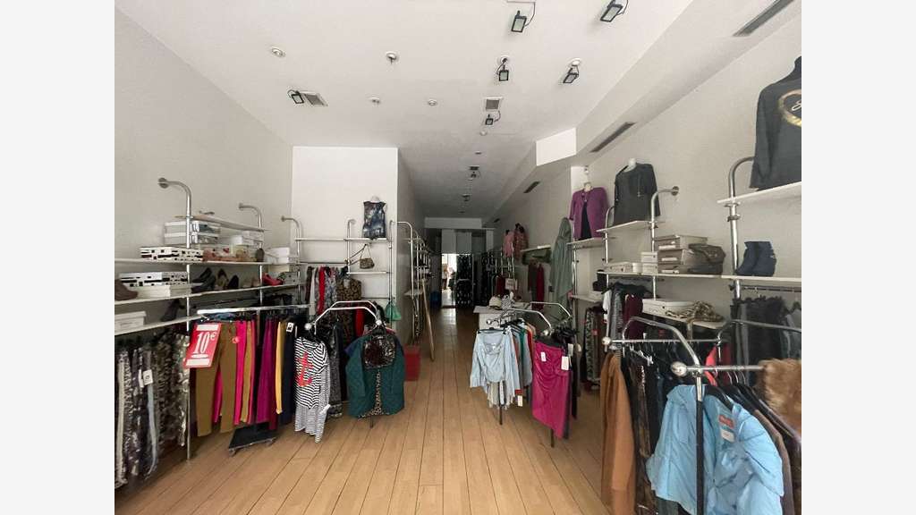 Loue local commercial à Lyon 69002 rue Victor Hugo