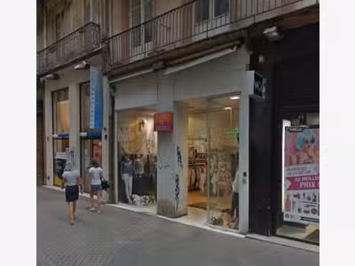 Loue local commercial à Lyon 69002 rue Victor Hugo
