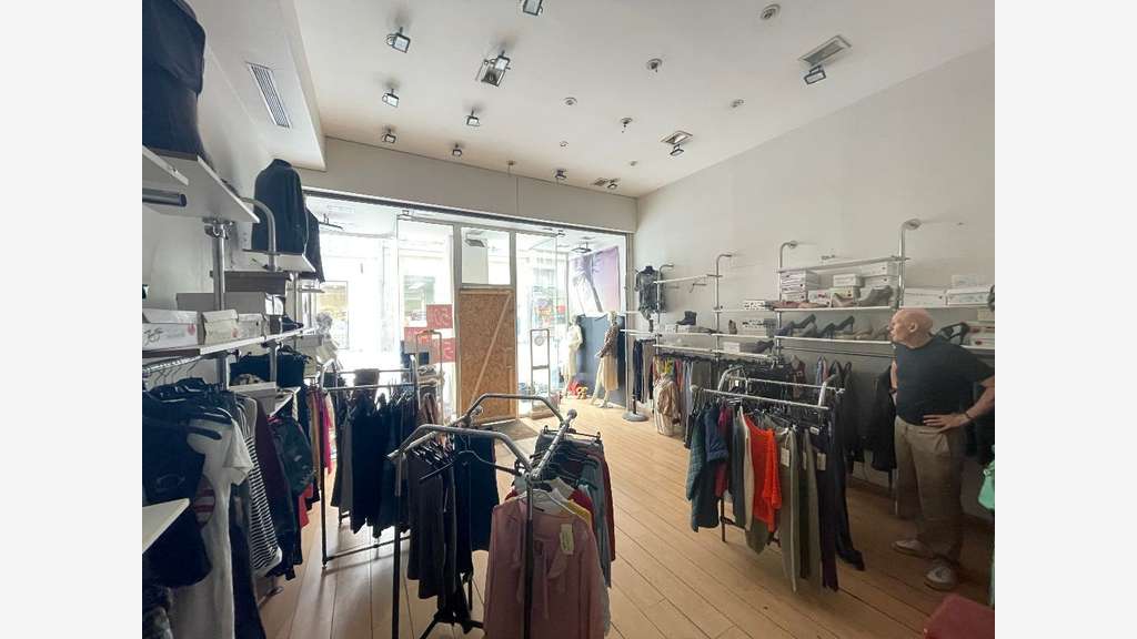 Loue local commercial à Lyon 69002 rue Victor Hugo
