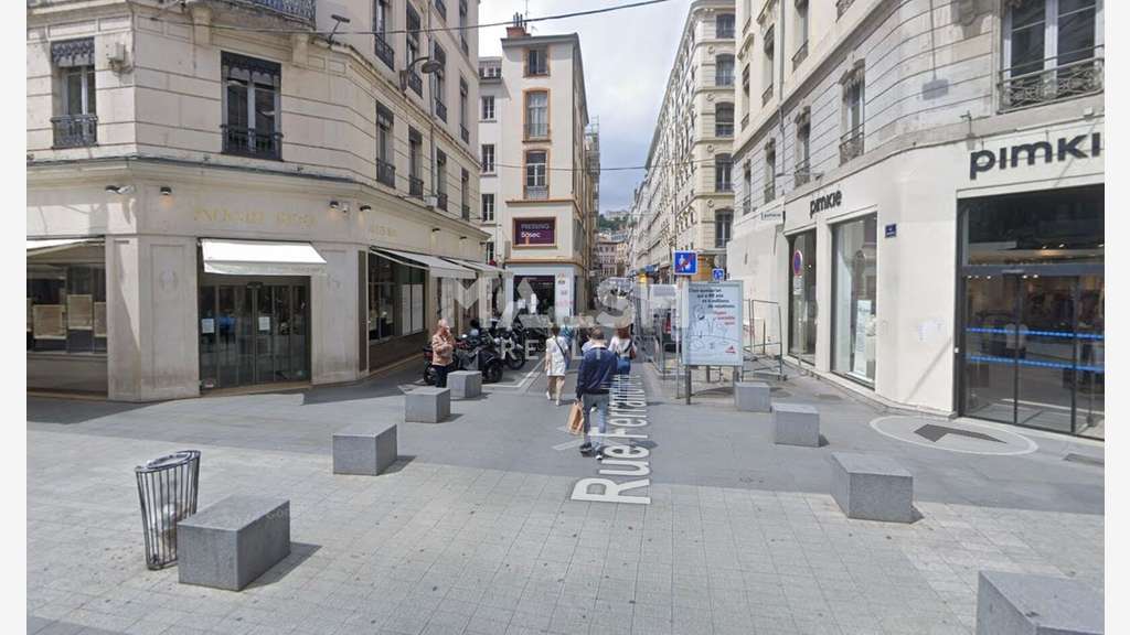 Local commercial 1er étage - 87 m² - LYON 2