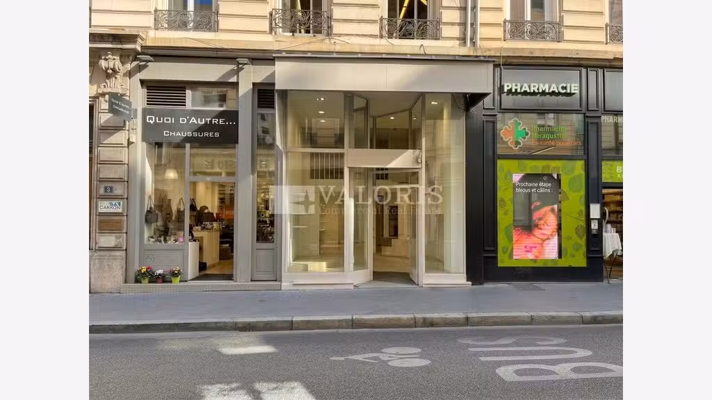 LYON - LOCAL COMMERCIAL à louer