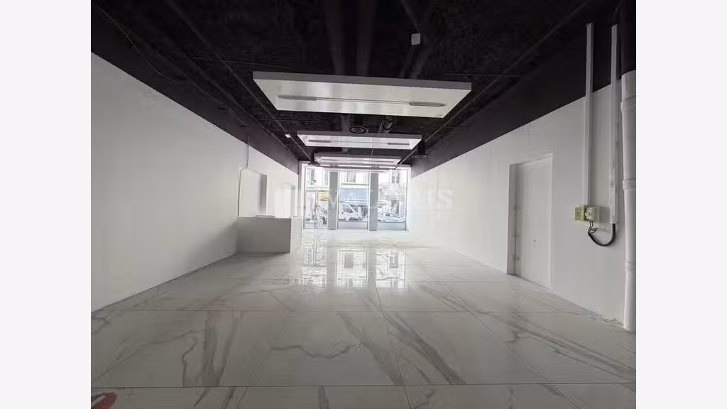 LYON 2 - LOCAL COMMERCIAL à louer