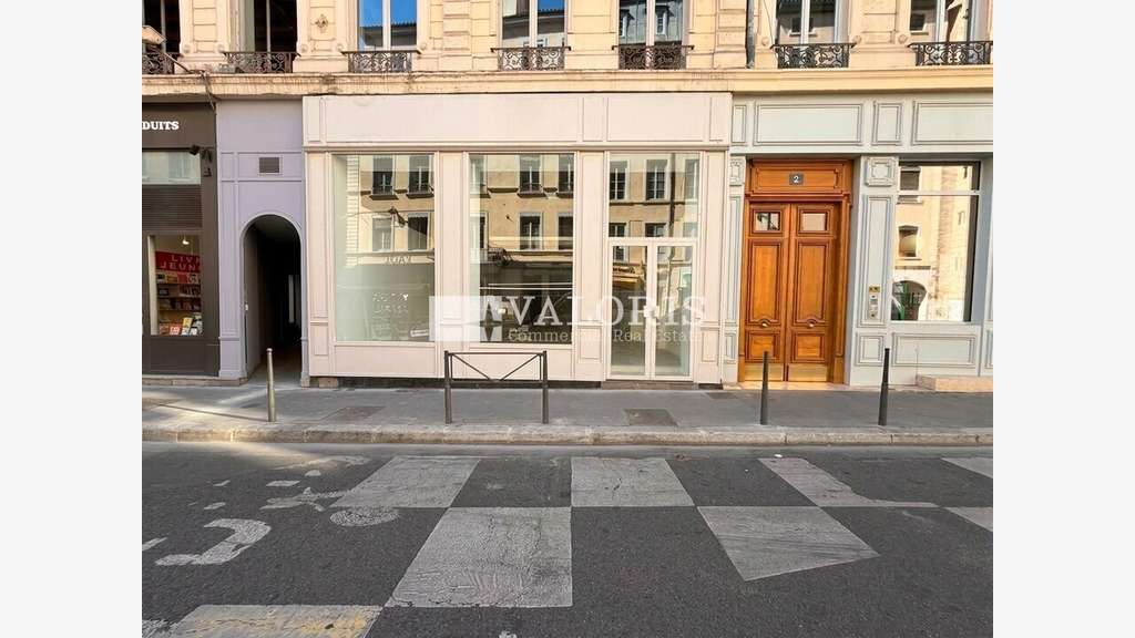 LYON 2 - LOCAL COMMERCIAL à louer