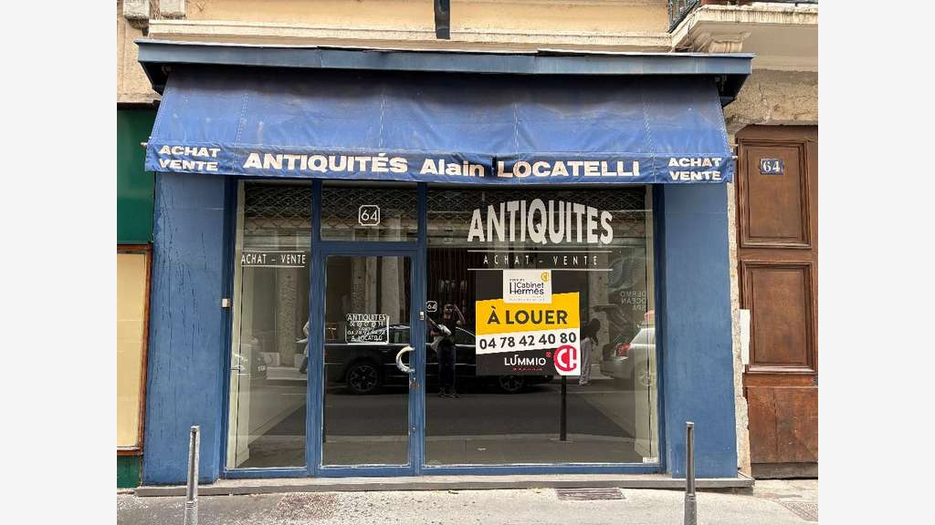 A louer local commercial 79m² à Lyon 2e rue Comte