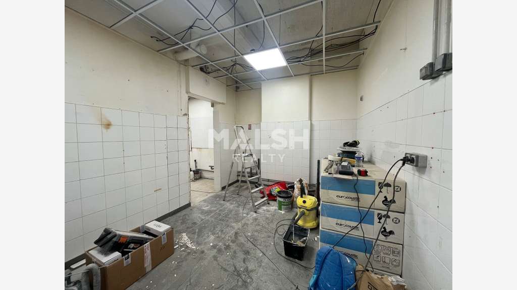 LOCAL COMMERCIAL À LOUER - 118 m² - LYON 2