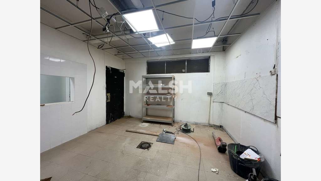 LOCAL COMMERCIAL À LOUER - 118 m² - LYON 2