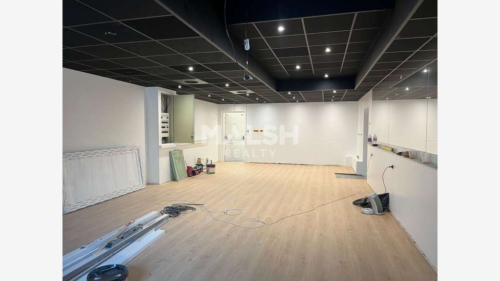 LOCAL COMMERCIAL À LOUER - 118 m² - LYON 2