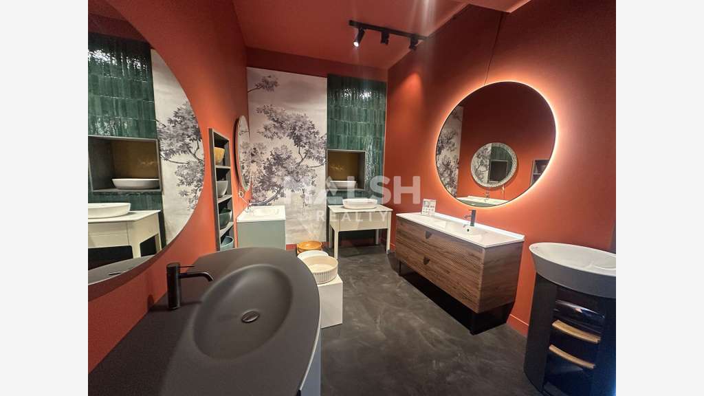 LOCAL COMMERCIAL À LOUER - 72,14 m² - LYON 2