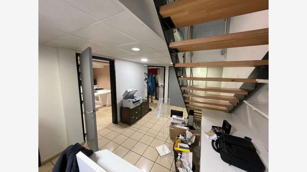 A louer local commercial 152m² Cours Lafayette