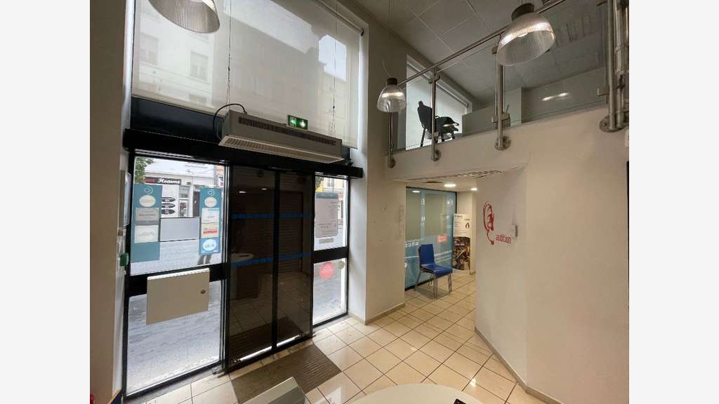 A louer local commercial 152m² Cours Lafayette