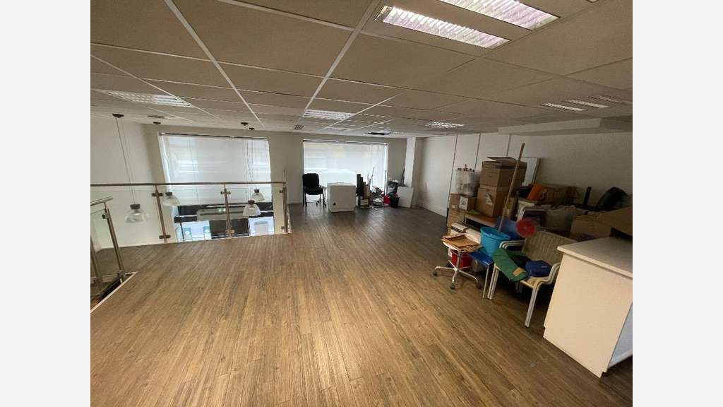 A louer local commercial 152m² Cours Lafayette