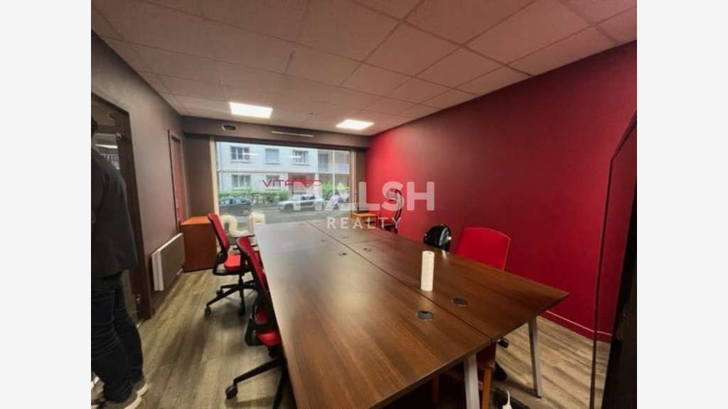 A louer local commercial 177m² à Lyon 3e Part-Dieu
