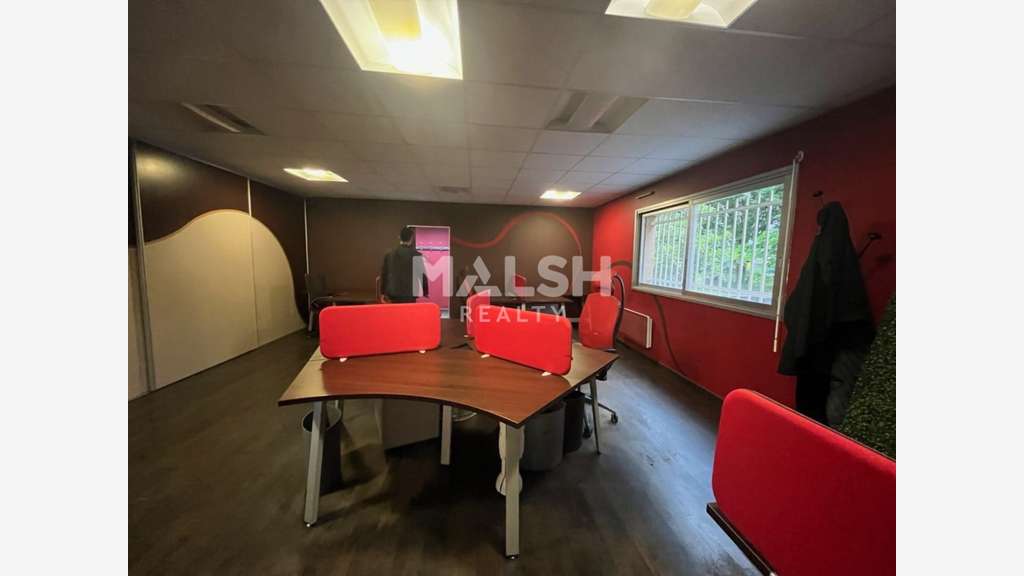 A louer local commercial 177m² à Lyon 3e Part-Dieu