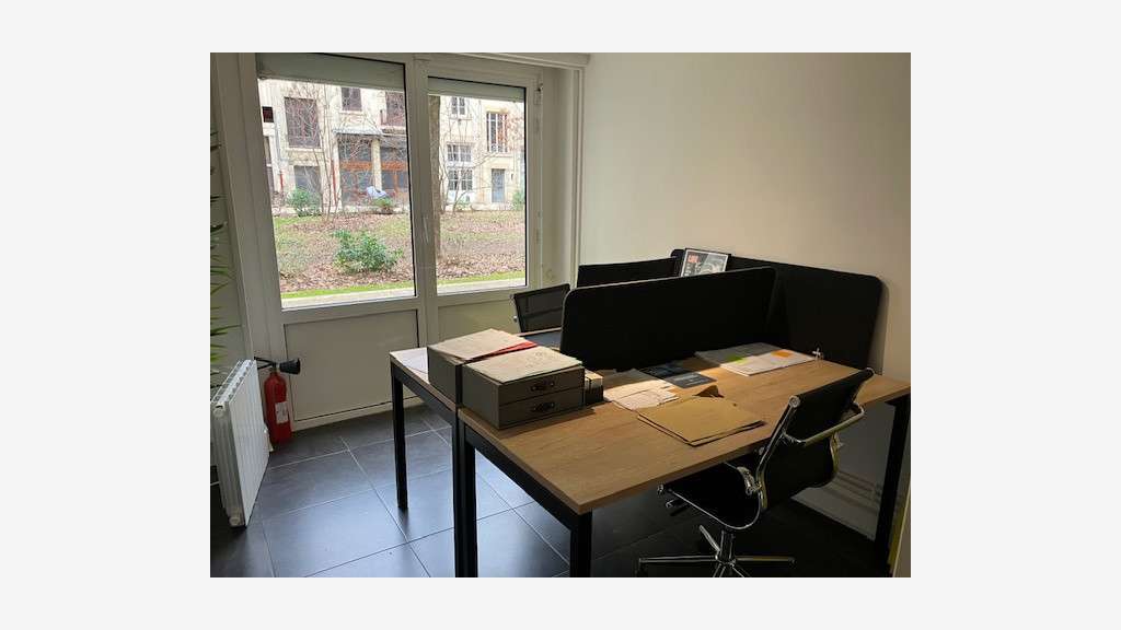 Loue local commercial 215m² à Lyon 69003 Saxe
