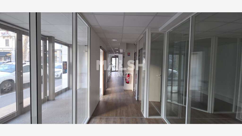 A louer local 450m² divisibles dès 220m² à Lyon 3e