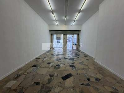 Local commercial de 64m² à louer à Lyon 69003