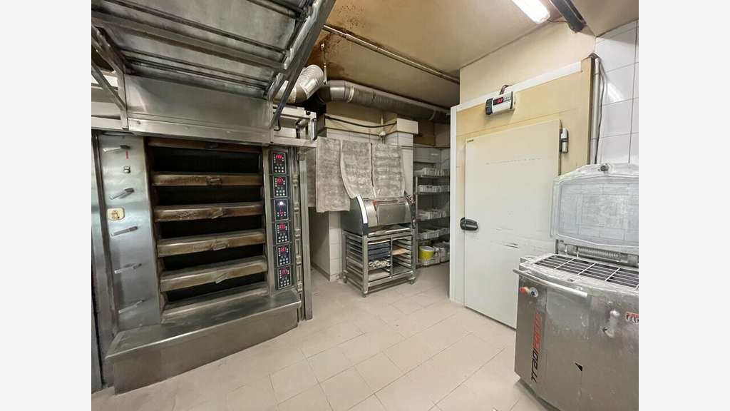 A louer local commercial 289m² axe majeur Lyon 3e