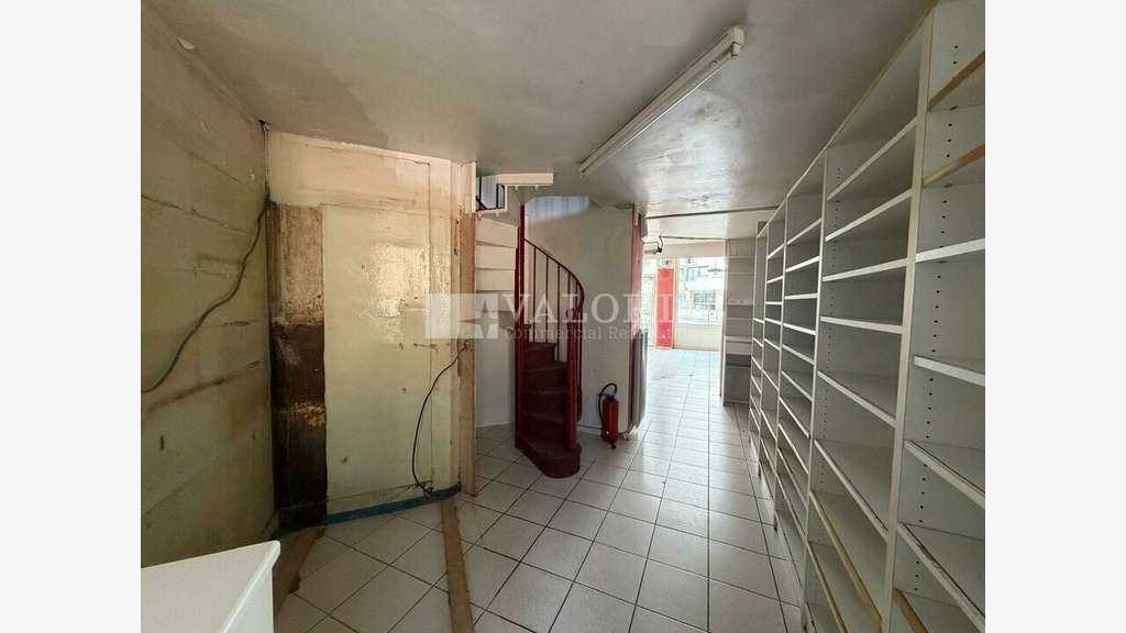 A louer local commercial 76m² Lyon 3e Part Dieu
