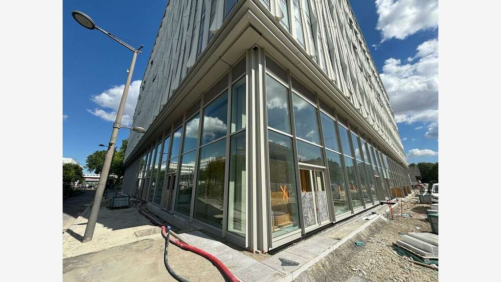 A louer local commercial 1563m² Part-Dieu Lyon