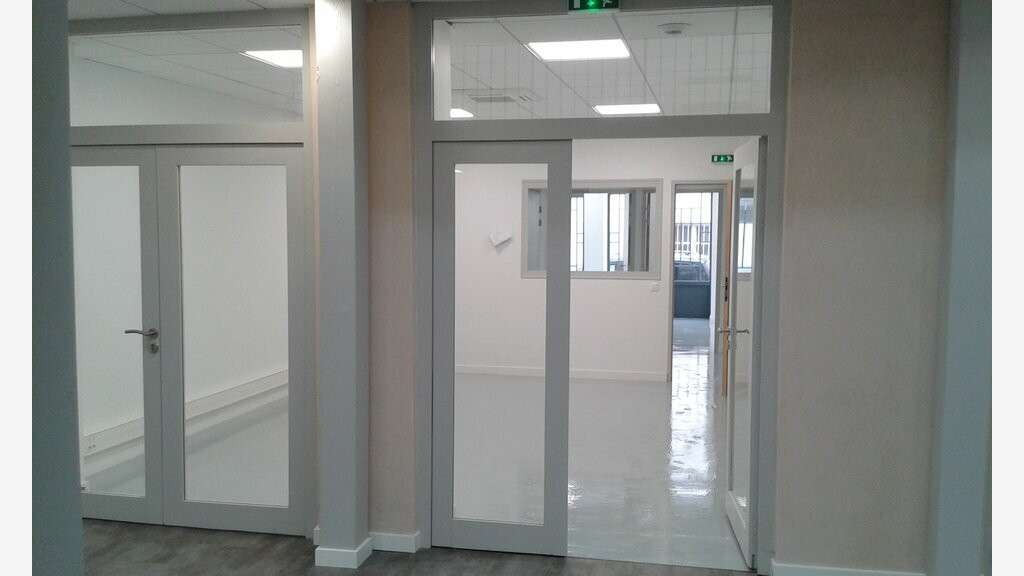 A louer local commercial 235m² Lyon 3e Part Dieu