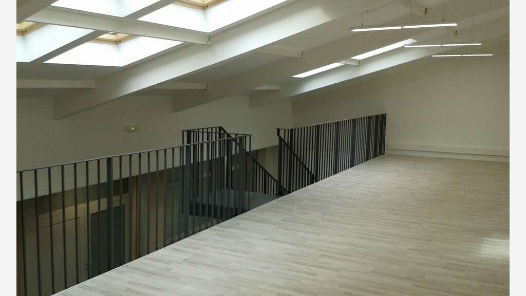 A louer local commercial 235m² Lyon 3e Part Dieu