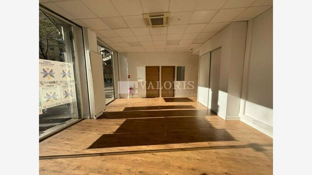 A louer local commerce 98m² Lyon 3e Saxe Gambetta
