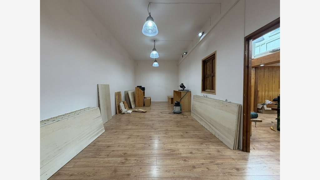 Local commercial 174m² à louer à Lyon 3e