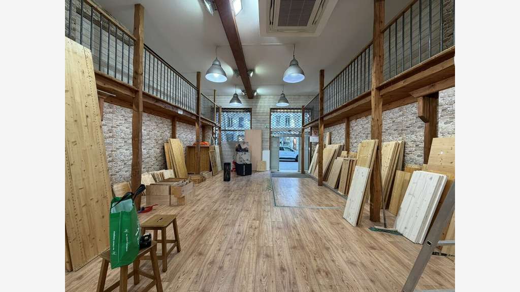 Local commercial 174m² à louer à Lyon 3e