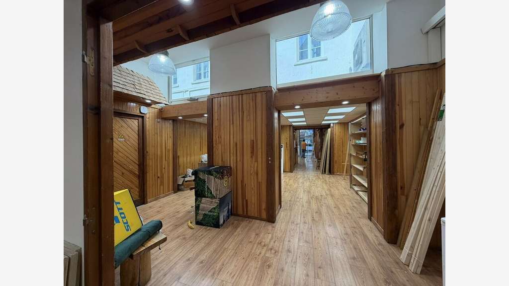 Local commercial 174m² à louer à Lyon 3e
