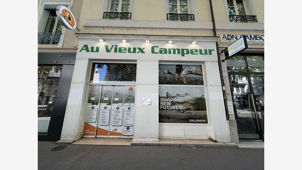 Local commercial 174m² à louer à Lyon 3e