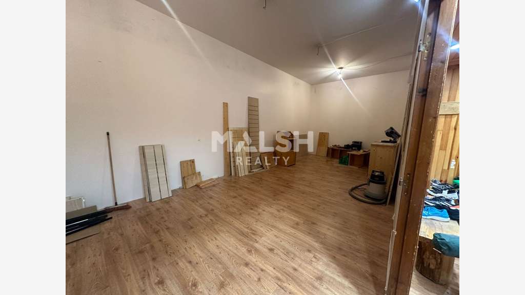 LOCAL COMMERCIAL À LOUER - 174 m² - LYON 3