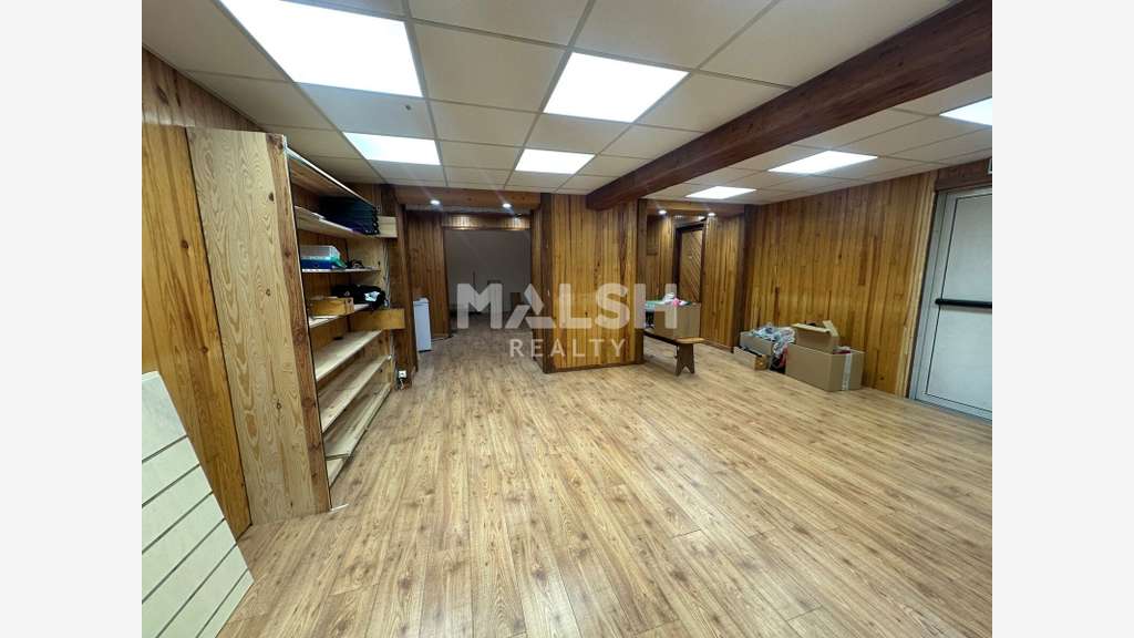 LOCAL COMMERCIAL À LOUER - 174 m² - LYON 3
