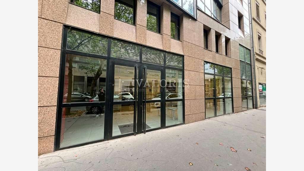 A louer local commercial 188m² au cœur de Lyon 03