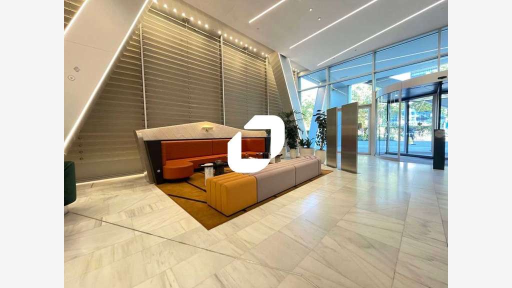 A louer Local commercial 605m² Lyon