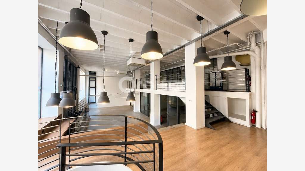 LOCAL COMMERCIAL - 435 m² à louer - LYON CENTRE