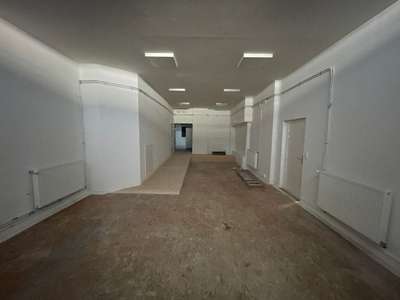 A louer local commercial rénové 246m² Lyon 4e