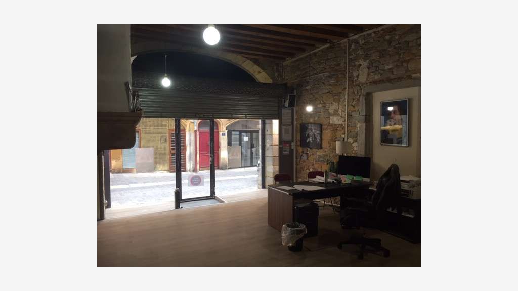 Local 42m² à louer à Lyon 5e rue de la Juiverie  