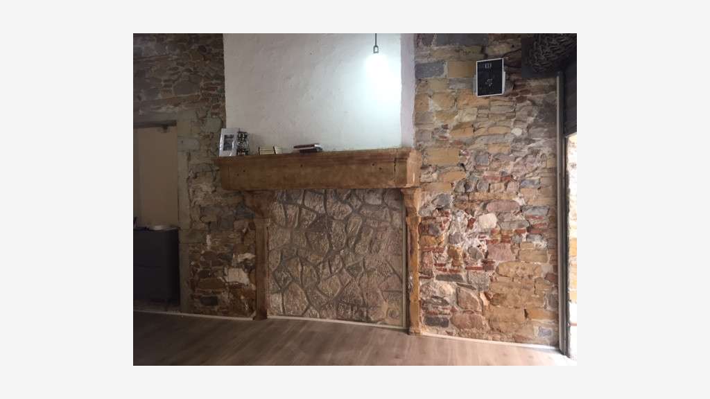 Local 42m² à louer à Lyon 5e rue de la Juiverie  