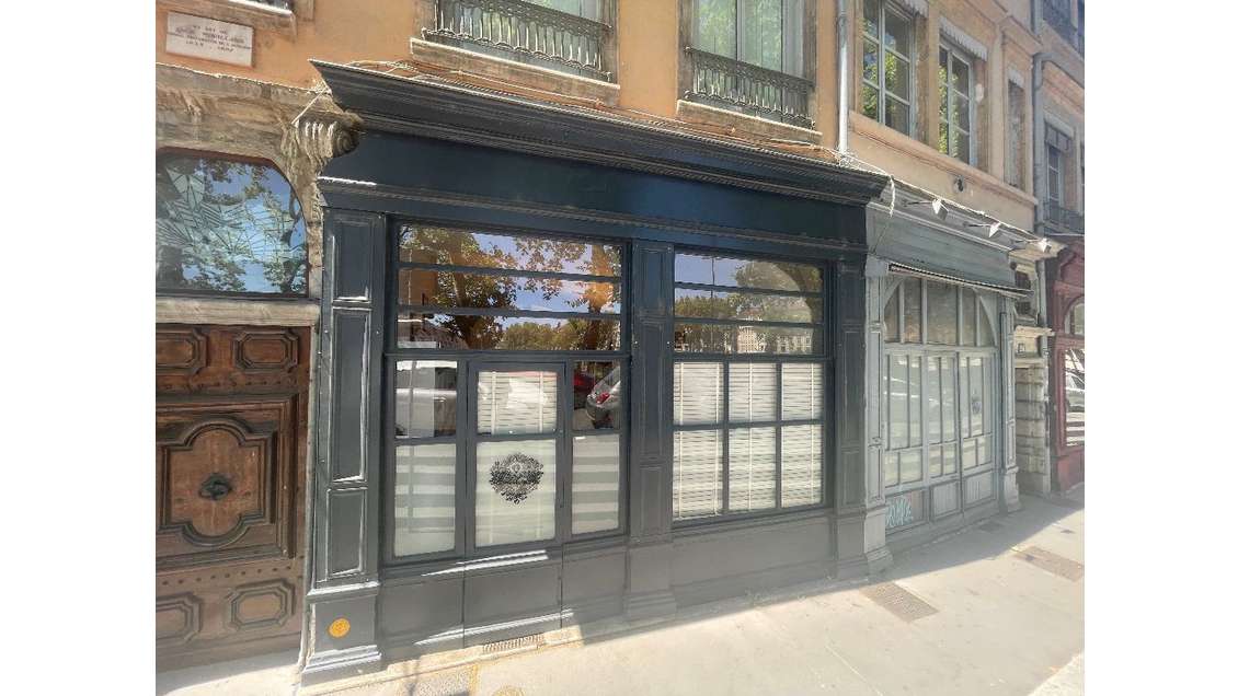 A LOUER - LOCAL COMMERCIAL AVEC CACHET - LYON 5?
