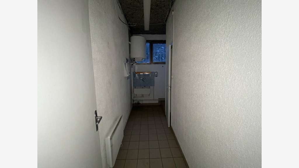A louer local 55m² à Lyon 5e Point du Jour