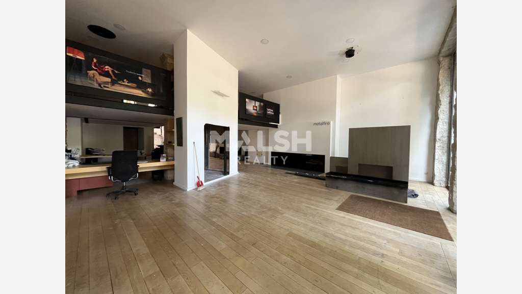 A louer local 180m² Place Puvis de Chavannes