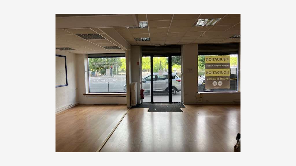 A louer local 120m² Lyon 69006 Quai Sarrail